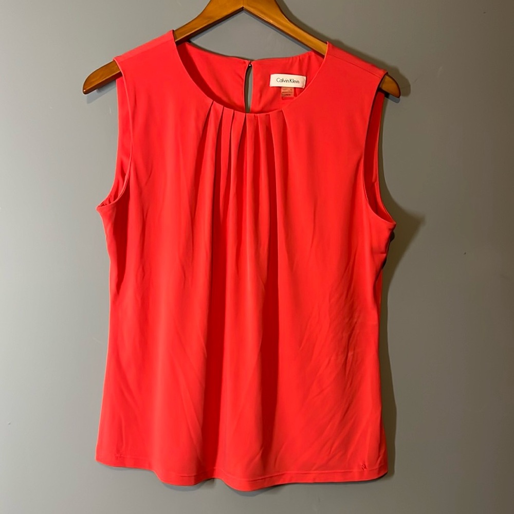 Calvin Klein woman’s top. Sleeveless size L